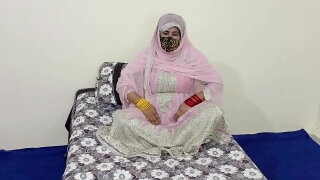 Big Boobs Pakistani Muslim Girl Fucking Pussy By Dildo 