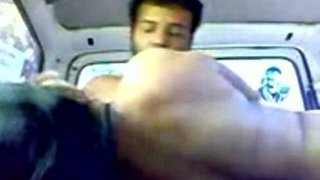 Plump Indian whore Marathi Bhabhi gives a blowjob for cum right in the car 